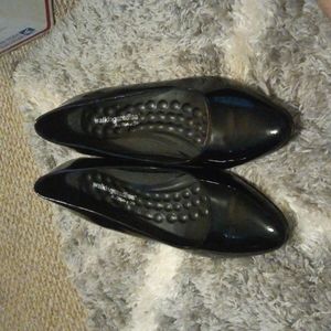Women's Walking Cradles Low Heels Sz 13WW Preowned